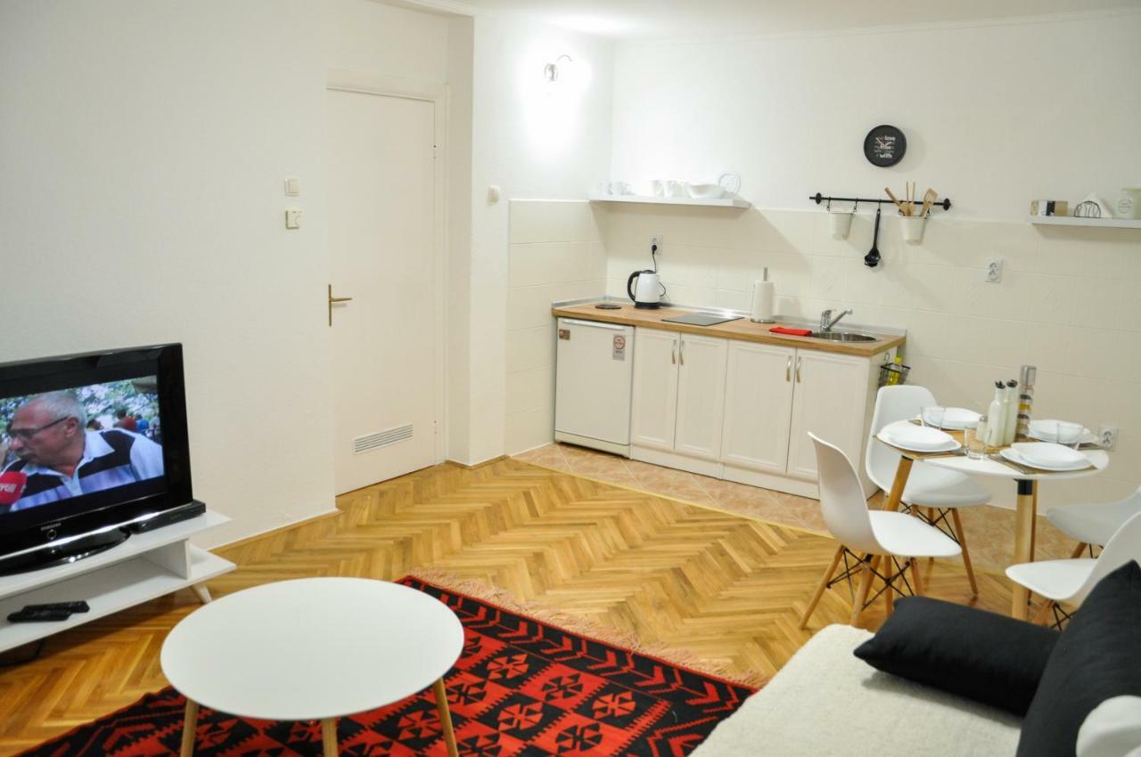 Zvekir - Old Town Apartment سراييفو المظهر الخارجي الصورة